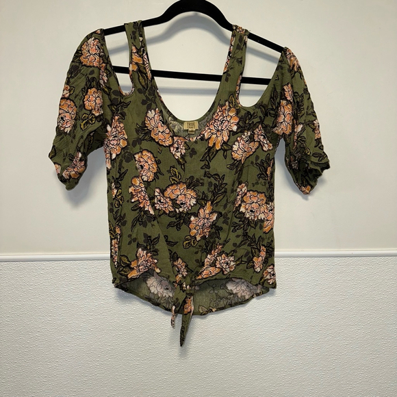 Women's True Craft Floral Cold Shoulder Top Size M Green Orange Blouse Tie Front - Picture 7 of 8